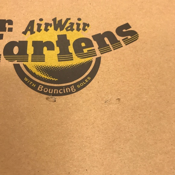 New Dr. Martens leopard Flora On Chelsea boots 5 - Picture 8 of 9